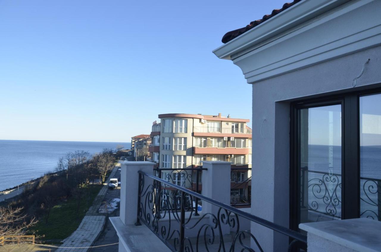 Ashram Hotel Primorsko Exteriér fotografie