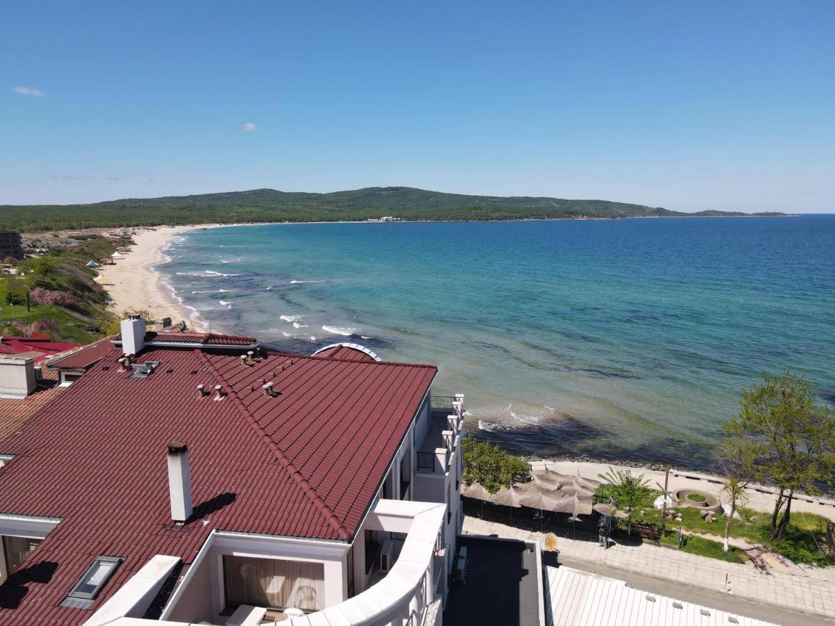 Ashram Hotel Primorsko Exteriér fotografie